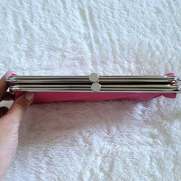 Tahari Hot🔥 Pink💕 Double✌️ Frame Clutch - NWT - Picture 12 of 14